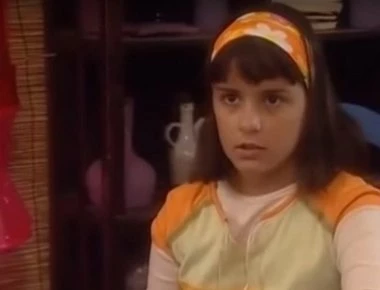 Πως είναι σήμερα η Βάλια από το «Καφέ της Χαράς»- Εντυπωσιακή! (φωτο)